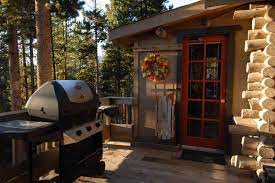 Ranch homes, chalet, contemporary homes, arts and crafts style homes, and log cabins along with traditional home styles are all constructed utilizing the quality and efficiencies that only building in a factory can supply. Evergreen Colorado S Log Cabin Has Secure Parking Updated 2021 Tripadvisor Evergreen Vacation Rental