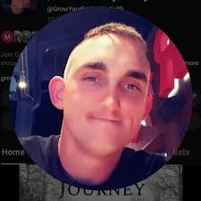 BREAKING 🚨: UnitedHealth $UNH plunges to its lowest closing price in more  than 5 years 📉📉