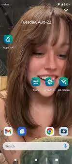 Nichole Burt's Instagram, Twitter & Facebook