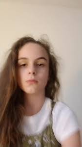 Kelly Troxell's Instagram, Twitter & Facebook