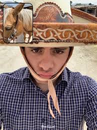 Hello everyone, pleasure to meet you all! My name is David, I'm from Spain  and currently living in Rotterdam. At the moment, I'm urgently looking for  a place to live—a room, apartment,