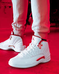 Pin By Me On Kicks White Jordan Shoes Women Outfits Shoes Jordan Shoes Girls
