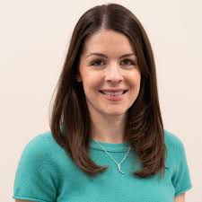 Kari Rea's Instagram, Twitter & Facebook