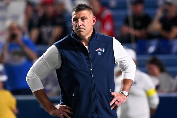 Mike Vrabel's first comments on his return to Tennessee - 98.5 The Sports  Hub - Boston's Home For Sports