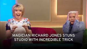 This Morning: BGT magician leaves Ruth and Phil in shock after AMAZING trick