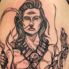 Ecate e le Erinni realizzate da David Poe al Moon Tattoo di Austin, Texas :  r/tattoos