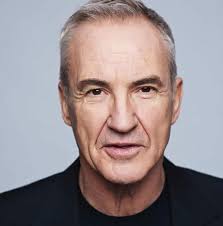 Larry Lamb