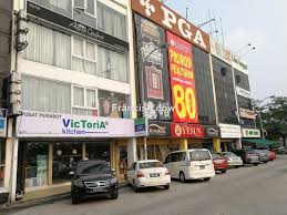 Firstly, hong leong bank, taman melawati kl branch's bank personnel are not aware or properly informed by their own superiors/top management with regards to the new ruling stated in the companies act 2016 endorsed by the government agency 'suruhanjaya syarikat malaysia' or 'ssm'. Jalan Bandar 11 Taman Melawati Taman Melawati Intermediate Shop Office For Sale Iproperty Com My