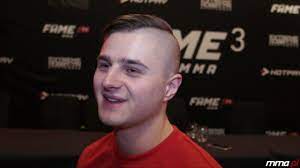 Amadeusz ferrari wraca do klatki organizacji fame mma po ostatniej porażce z maksymilianem wiewiórem wiewiórką. Amadeusz Ferrari Po Konferencji Fame Mma Lamalem Ludziom Czaszki Szczeki Jestem Po Wyrokach Youtube