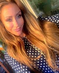 Amelia Brownlee's Instagram, Twitter & Facebook