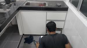 • get a bright, modern look • cabinets ship next day. Kabinet Dapur