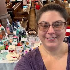 Not reading anything at the moment, I did start Fern Cottons Calm book 📕