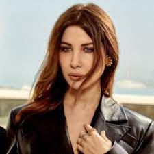خرج زوج الفنانة نانسي عجرم، فادي الهاشم عن صمته لأول مرة بعد قتله الشاب السوري محمد الموسى رميا بالرصاص داخل فيلا العائلة وجاء نشر هذا الاقتباس الذي رمى من ورائه الهاشم لتعزيز روايته عن كيفية وأسباب قتله الضحية، في وقت لا تزال فيه ملابسات قضية. Nancy Ajram Nancyajram à¸—à¸§ à¸•à¹€à¸•à¸­à¸£