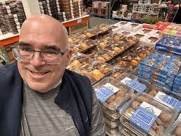 Amanda Dipaolo's Instagram, Twitter & Facebook