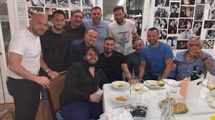 Italy's penalty hero gianluigi donnarumma has been crowned euro 2020's player of the tournament. Gigio Donnarumma Da Donna Sofia A Sorrento Con Il Fratello Antonio Festa Per Le Nozze In Famiglia Positanonews