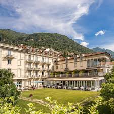 Een pas gerenoveerd voormalig hotel doet nu dienst als een ruim vakantiehuis imet. Grandhotel Imperiale Lake Como Home Facebook