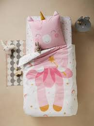 Pleine de romantisme, une housse de couette rose permet de transformer la chambre en véritable cocon de douceur. Parure Housse De Couette Taie D Oreiller Enfant Crazy Licorne Rose Pale Linge De Lit Deco