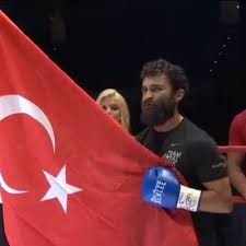 Süper orta siklet gurbetçi boksör. Unsal Arik Deutsch Unsallarik Twitter