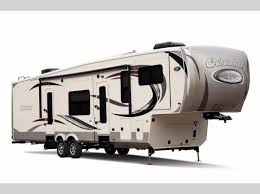 What are the problems with backing a fifth wheel rv? What Are The Differences Between Travel Trailers And Fifth Wheels Rv World Mn Blog