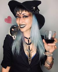 Celebrate small successes✨ We're hustling our butts now more than ever, and  it's important not to let even small successes go by unnoticed. That  finished project? That set boundary? That clean floor?