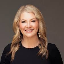 Helen Kopp's Instagram, Twitter & Facebook