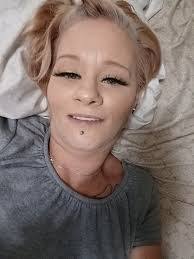 Michelle Gowdy's Instagram, Twitter & Facebook