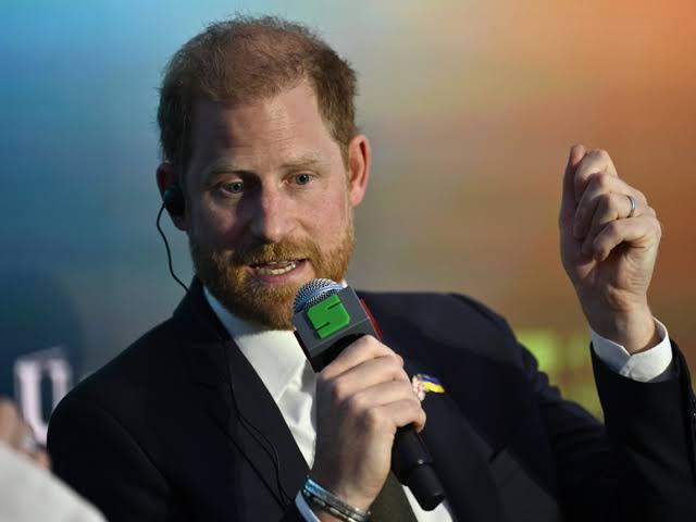 Prince Harry makes surprise Ukraine, urges Russia to stop war