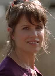 Cassidy Phillips (Kim Dickens)