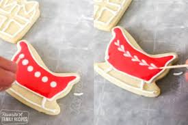 I rarely repeat a cookie recipe (always wishing to discover new things), but if i do… these are the treats i'm most likely to make again. The Best Christmas Cookies Ever Favorite Family Recipes