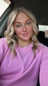 Onix Sanchez's Instagram, Twitter & Facebook