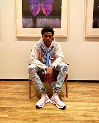 Though, he is 5′ 6″ in feet and inches and 177 cm in centimetres tall, he weighs about 154 lbs in pound and 70kg in kilograms. A Boogie Wit Da Hoodie Family Daughter Parents Siblings Baby Mother Familytron