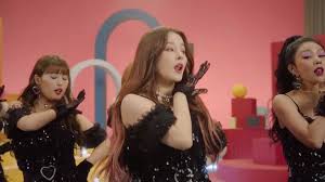 Download lagu mp3 & video : Me Seeing A Momoland Hater Be Like Momoland