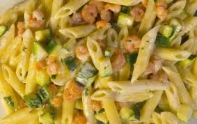 Pasta Con Panna Gamberetti E Zucchine Ricetta Pasta Con Gamberetti Ricette Pasta Panna Ricette