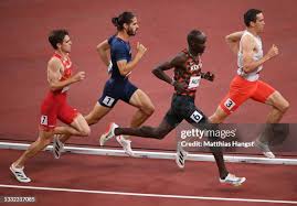 283 Adrián Ben Photos & High Res Pictures