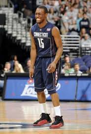 Kemba walker plays as guard for in the nba. Ncaa Goats Kemba Walker Sneaker History Podcast News Merch And Culture