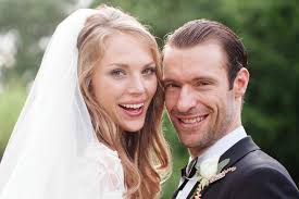 New York Ranger Dominic Moore got remarried this summer — and other team  secrets