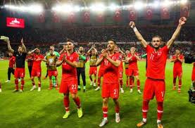 It takes less than 3 minutes and no design skills needed. La Turquie Regrette Un Traitement Insultant En Euro 2020 Qualifs Islande Turquie Sofoot Com
