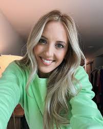 Chelsea Griffin's Instagram, Twitter & Facebook