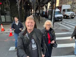 New York film location and a personal favourite. Midnight Cowboy 1969 with  Jon Voight and Dustin Hoffman. This famous “I'm walking here” scene wasn't  actually planned. Hoffman confronted a NYC cabbie in