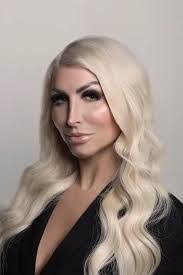 Rebekah Underwood's Instagram, Twitter & Facebook