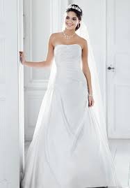 Die pure begeisterung, wunderschön zu sein. Brautkleider Galerie Brautkleid Von Pure White By Lilly In Der Weddix Brautkleider Galerie Modellnummer 08 3136 Wh Weddix