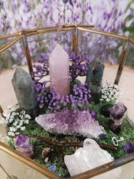 25 Inspiring Homemade Diy Terrarium Ideas You Can Make Today Crystal Terrarium Crystal Garden Terrarium Diy