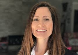 Lori Kirkpatrick's Instagram, Twitter & Facebook