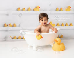 How to make a no mess duck waterer. Rubber Duck And Bath Theme Photo Shoot Baby Tub Boy Bath Baby Bath Tub