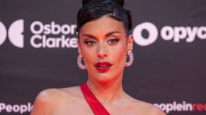 Dulceida presume de embarazo en el Festival de Cannes con vestido 'made in  Spain' en una jornada con mucha presencia española