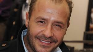 Willi herren war am dienstag tot in seiner wohnung im kölner stadtteil mülheim gefunden worden. Lindenstrasse Star Willi Herren Seine Mutter Arbeitete Als Prostituierte