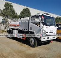 ISUZU NPR 4x4 diesel fuel tank truck mounted fuel dispenser