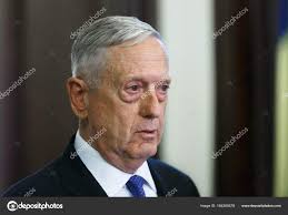 Oss försvarsministern James Norman Mattis — redaktionellt stockfoto ©  palinchak #164265578