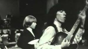 The drums provide the backbone to any song, and his work has seen modern drummer induct him into their hall of fame. Charlie Watts Die Ewige Ehe Des Rolling Stones Drummers