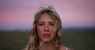 Avery Anna: News, Songs & Reviews